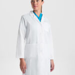 VACCINE WOMAN 9093